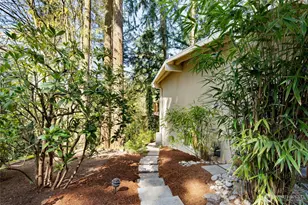 7439 NE 123rd Pl, Kirkland, WA 98034 - Photo 32