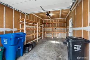 9732 Ashworth Ave N, Seattle, WA 98103 - Photo 22