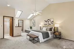 9732 Ashworth Ave N, Seattle, WA 98103 - Photo 14