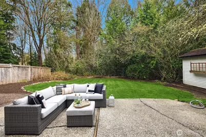 10622 184th Avenue NE, Redmond, WA 98052 - Photo 32