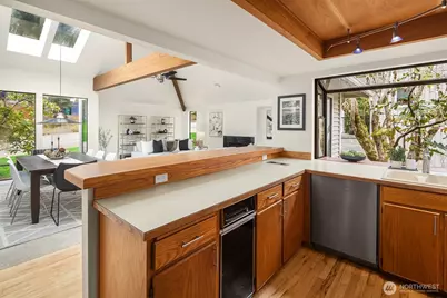 10622 184th Avenue NE, Redmond, WA 98052 - Photo 18