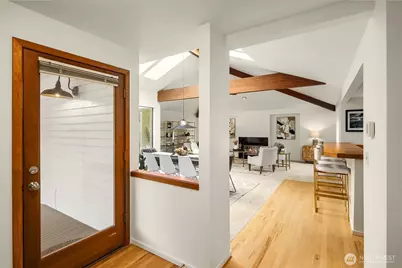 10622 184th Avenue NE, Redmond, WA 98052 - Photo 4