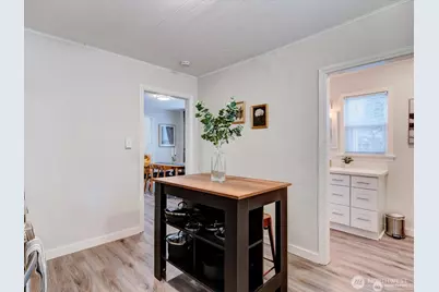 1626 39th Avenue E, Seattle, WA 98112 - Photo 24