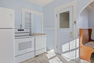 2158 N 50th St, Seattle, WA 98103 - Photo 30