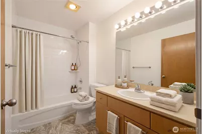 412 11th Avenue #209, Seattle, WA 98122 - Photo 8