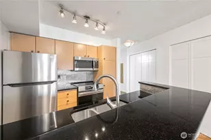 412 11th Ave, Seattle, WA 98122 - Photo 16