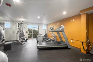 412 11th Ave, Seattle, WA 98122 - Photo 32