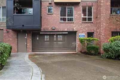 412 11th Avenue #209, Seattle, WA 98122 - Photo 26