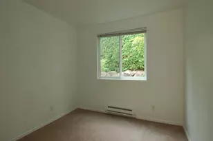 12720 NE 10th Pl, Bellevue, WA 98007 - Photo 14