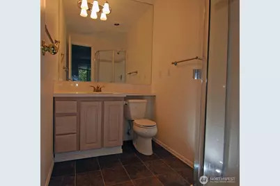 12720 NE 10th Place #D 202, Bellevue, WA 98007 - Photo 8