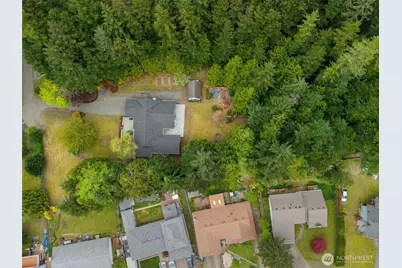 623 Foster Lane NE, Bremerton, WA 98311 - Photo 34