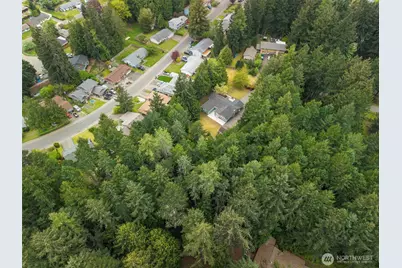623 Foster Lane NE, Bremerton, WA 98311 - Photo 32