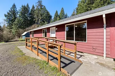 110 Sunny Basin Road, Castle Rock, WA 98611 - Photo 2