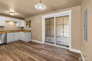 110 Sunny Basin Rd, Castle Rock, WA 98611 - Photo 6