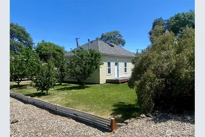 418 N Pacific Street, Ellensburg, WA 98926 - Photo 2
