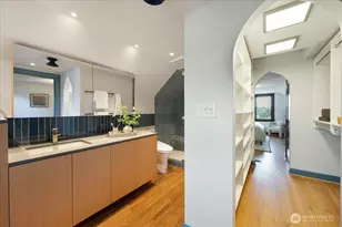 6517 Fremont Ave N, Seattle, WA 98103 - Photo 24