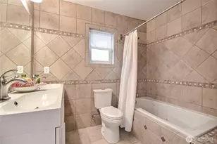 1116 6th Ave N, Seattle, WA 98109 - Photo 16