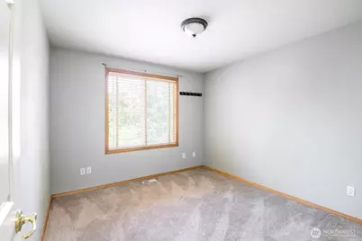 2703 5th Street SW, Puyallup, WA 98373 - Photo 22