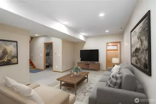 2703 5th St SW, Puyallup, WA 98373 - Photo 28