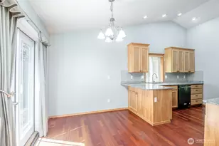 2703 5th St SW, Puyallup, WA 98373 - Photo 8