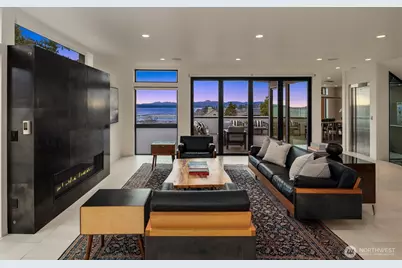 1400 Olympic Way W, Seattle, WA 98119 - Photo 2