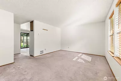 22902 41st Avenue Ct E, Spanaway, WA 98387 - Photo 4