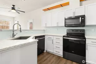 17426 Bothell Way NE, Bothell, WA 98011 - Photo 8