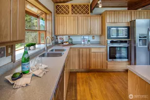 667 Wyatt Ln W, Seabeck, WA 98380 - Photo 10