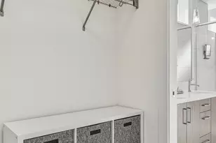 6313 9th Ave NE, Seattle, WA 98115 - Photo 16