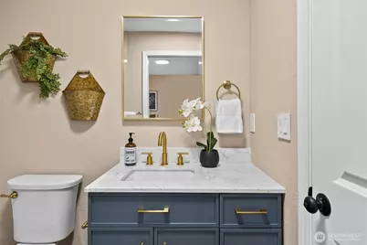 11101 Bingham Avenue E, Tacoma, WA 98446 - Photo 18