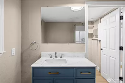 11101 Bingham Avenue E, Tacoma, WA 98446 - Photo 10