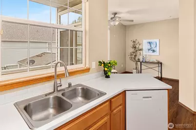 22736 NE 4th Lane, Sammamish, WA 98074 - Photo 10