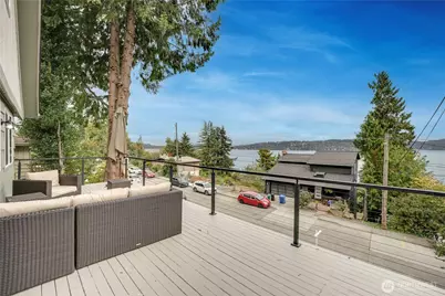9919 Arrowsmith Avenue S, Seattle, WA 98118 - Photo 32