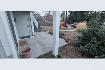 8011 12th Avenue NE #LL, Seattle, WA 98115 - Photo 10