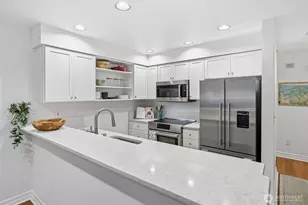 215 20th Ave E, Seattle, WA 98112 - Photo 8