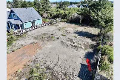 578 Sand Dune Avenue SW, Ocean Shores, WA 98569 - Photo 2
