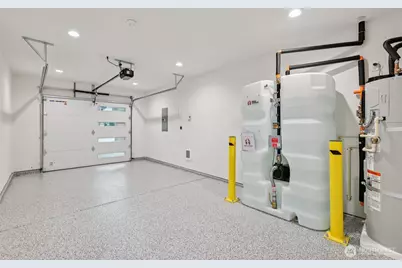 20205 5th Avenue NW, Shoreline, WA 98177 - Photo 32