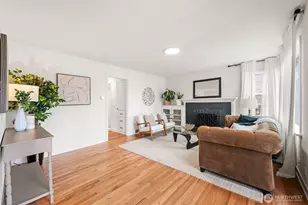 1035 NE 100th St, Seattle, WA 98125 - Photo 4