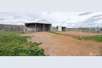 150 Dusty Puddle Road #A&B, Selah, WA 98942 - Photo 32