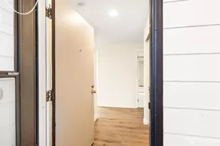 1315 S Puget Dr, Renton, WA 98055 - Photo 2