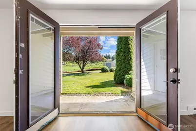 1315 S Puget Drive #F-12, Renton, WA 98055 - Photo 1