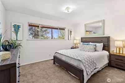 15829 4th Avenue SW, Burien, WA 98166 - Photo 18