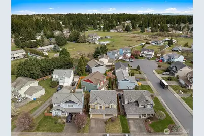 16425 39th Avenue E, Tacoma, WA 98446 - Photo 26