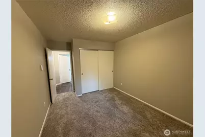 2562 Thorndyke Avenue W #303, Seattle, WA 98199 - Photo 24