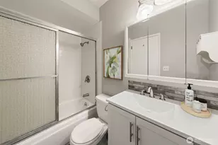 2562 Thorndyke Ave W, Seattle, WA 98199 - Photo 8