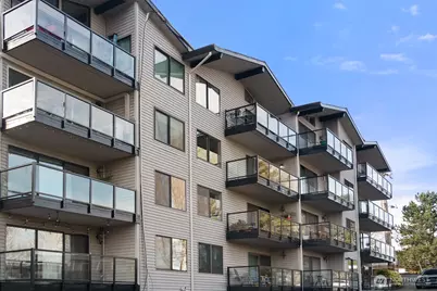 2562 Thorndyke Avenue W #303, Seattle, WA 98199 - Photo 14