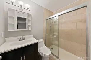2562 Thorndyke Ave W, Seattle, WA 98199 - Photo 18