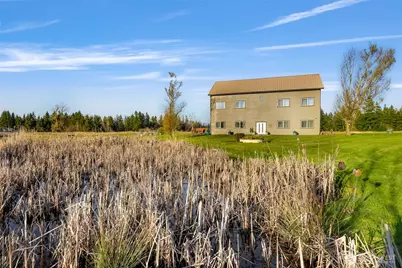 8225 Peace Park Drive, Custer, WA 98240 - Photo 2