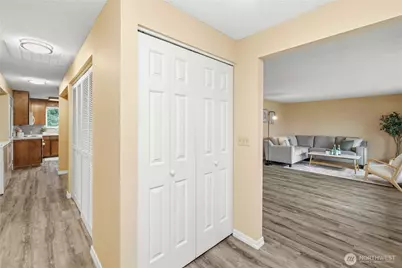 762 Hilltop Avenue, Kent, WA 98031 - Photo 18