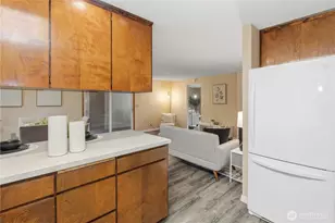 762 Hilltop Ave, Kent, WA 98031 - Photo 16